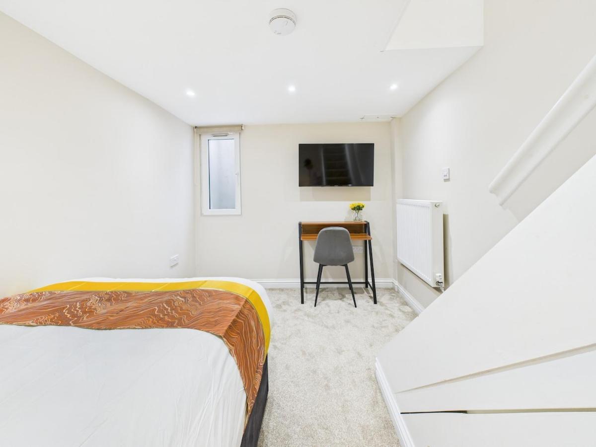 New No 1 Park Street By Signature - 5 Bedroom House