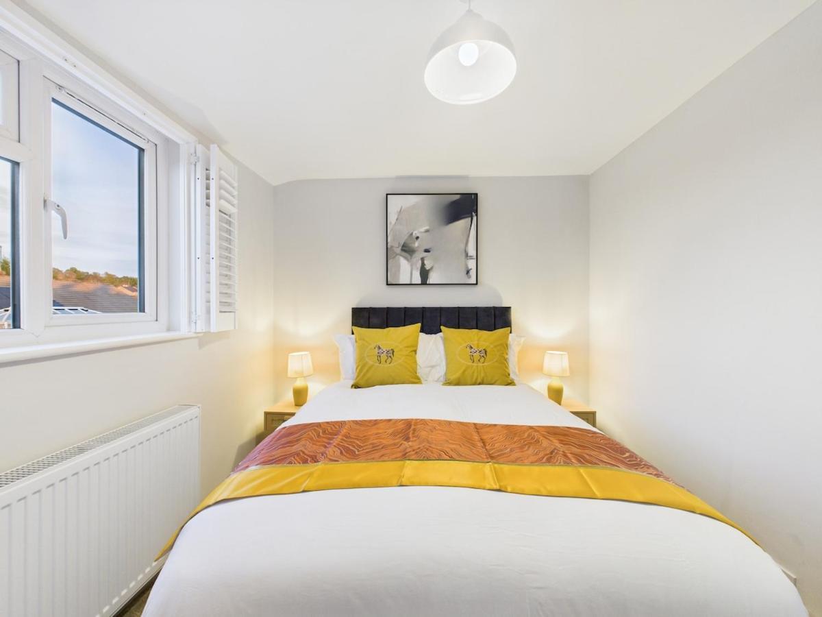 New No 1 Park Street By Signature - 5 Bedroom House Holiday home *