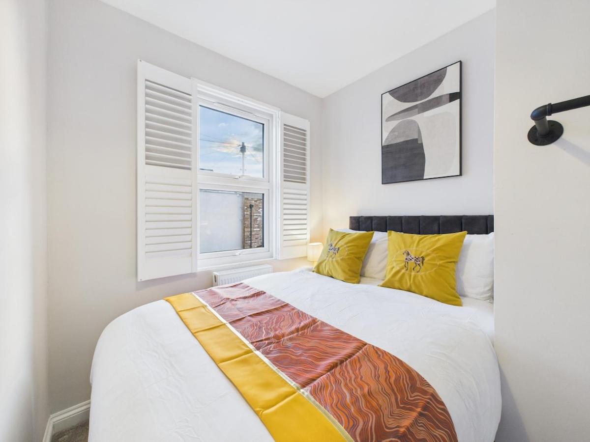 New No 1 Park Street By Signature - 5 Bedroom House * Cheltenham